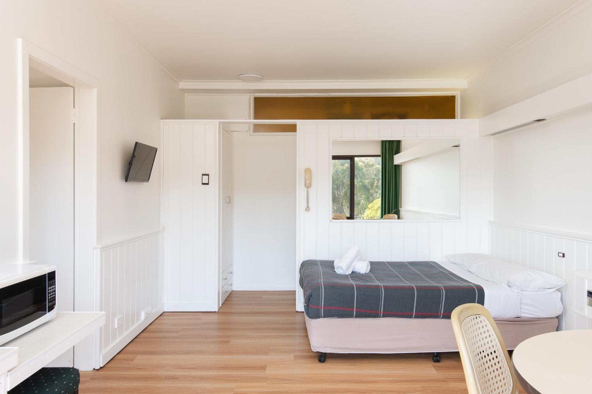 Village Family Motor Inn Launceston Buitenkant foto